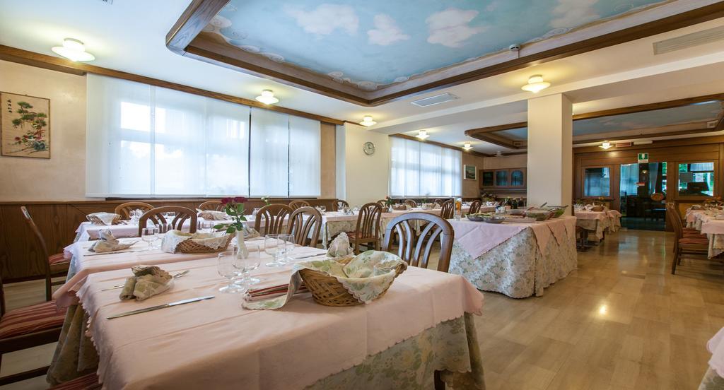 Albergo Sayonara Comano Terme Εξωτερικό φωτογραφία