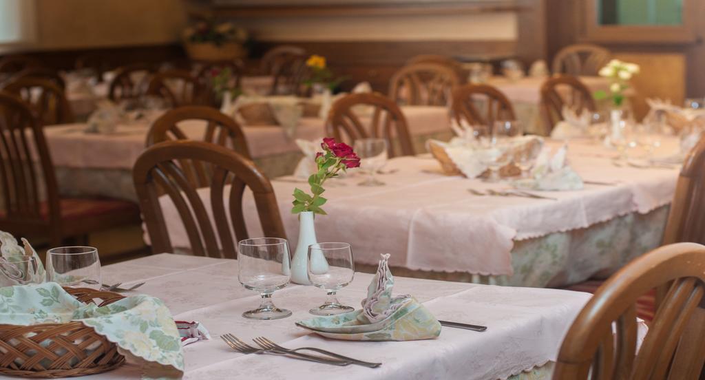 Albergo Sayonara Comano Terme Εξωτερικό φωτογραφία