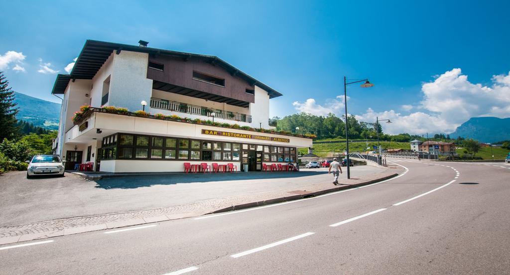 Albergo Sayonara Comano Terme Εξωτερικό φωτογραφία