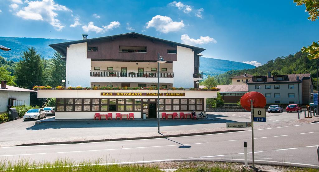 Albergo Sayonara Comano Terme Εξωτερικό φωτογραφία